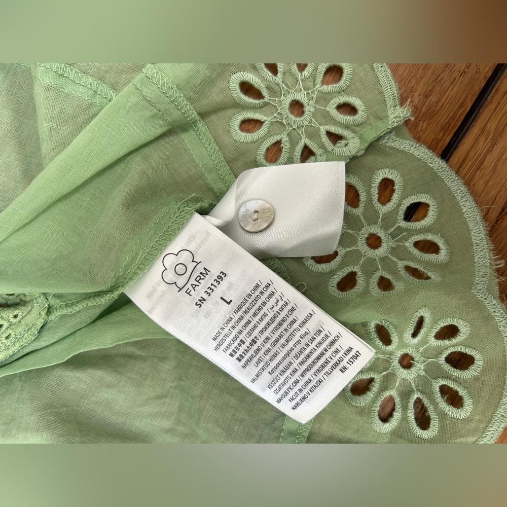 Farm Rio eyelet blouse. NWOT - Picture 7 of 11